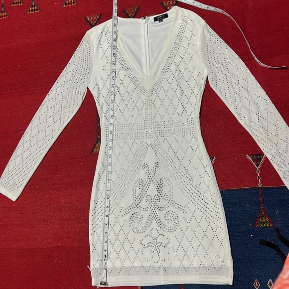 Privy Bedazzled White Rhinestone Long Sleeved Mini Dress Women’s Size Medium - Picture 8 of 12